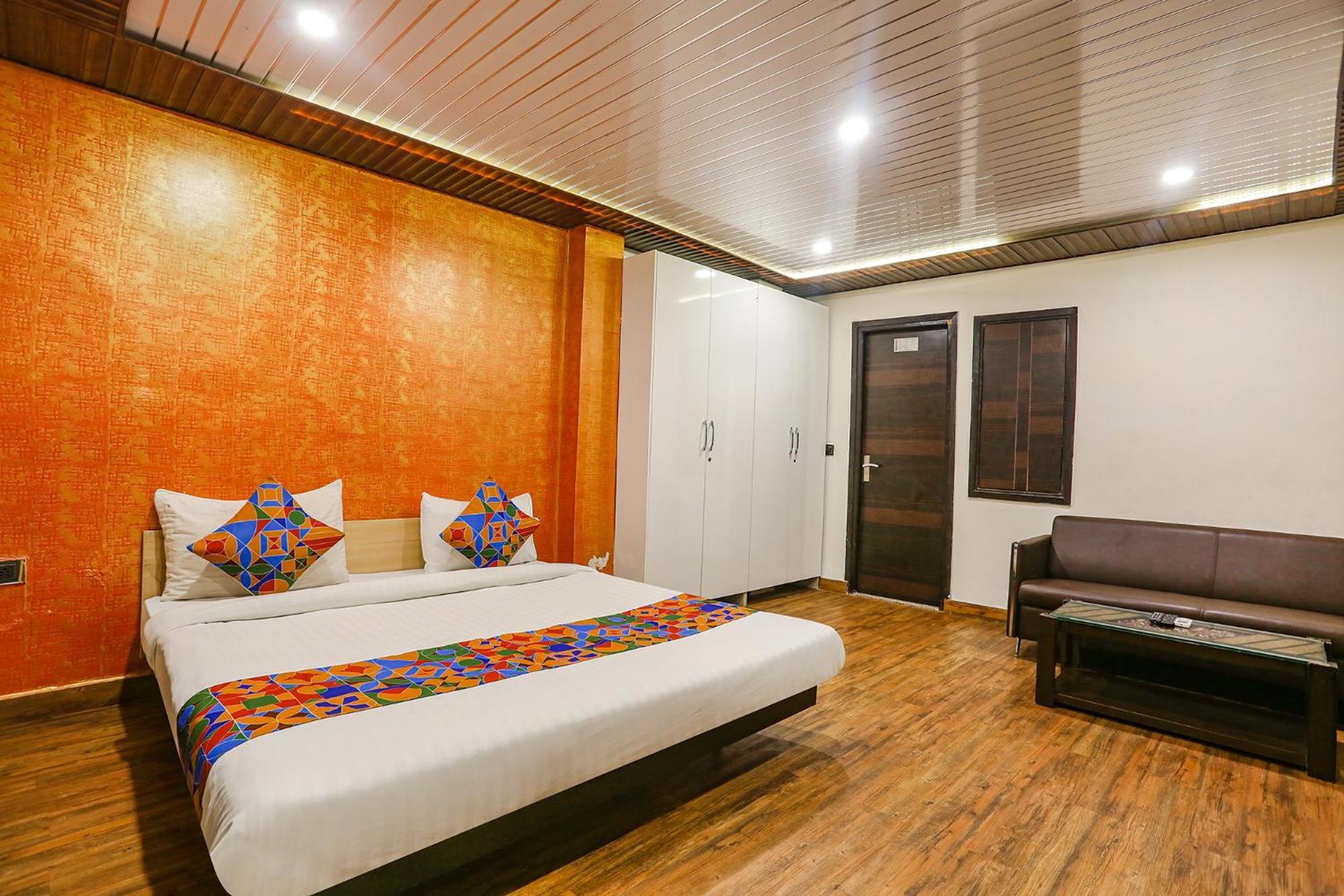 Fabexpress V4 Residency 3* New Delhi